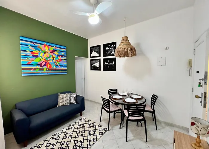 Charming Studio 1 Block From Ipanema Beach