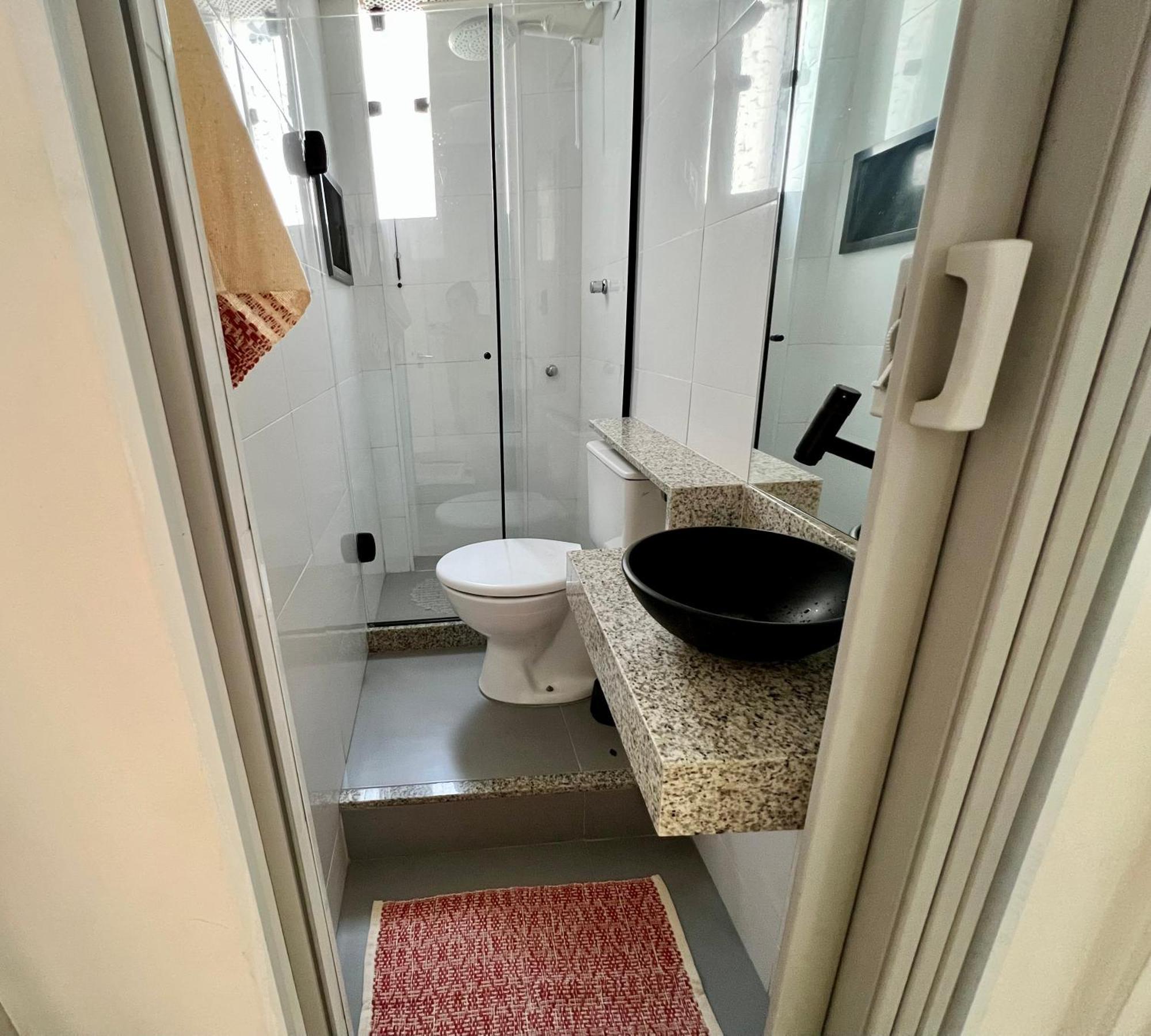 Charming 1 Block From Ipanema Rio de Janeiro