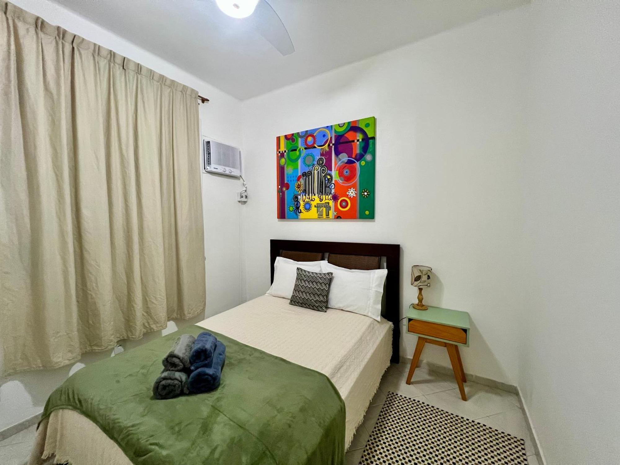 Charming 1 Block From Ipanema